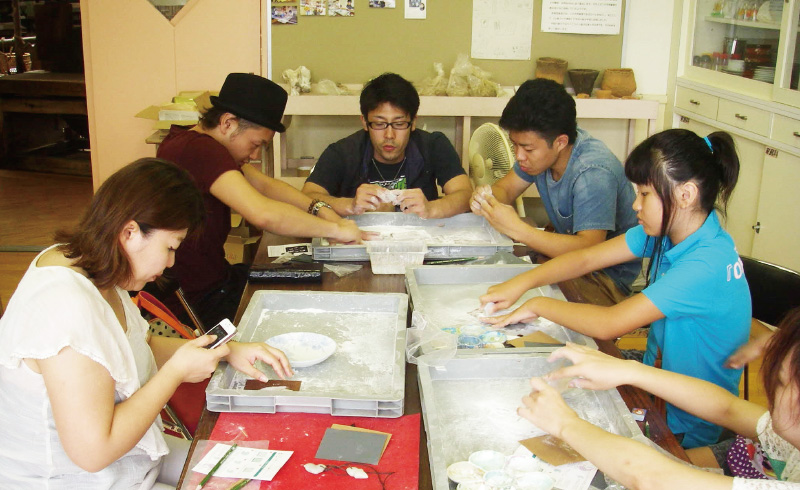 勾玉作り体験(10月まで)